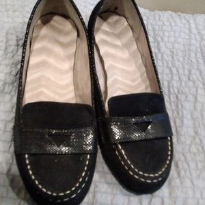 31-2) Women's flat shoes